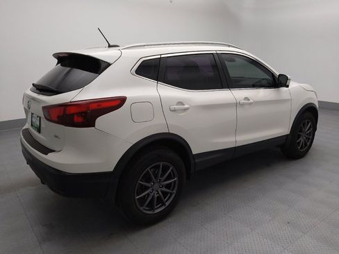 Used 2019 Nissan Rogue Sport SL w/ Premium Package image 10