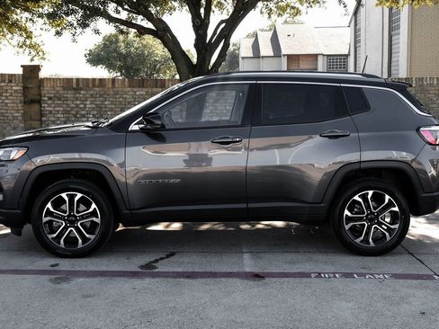 Used 2022 Jeep Compass Limited image 20