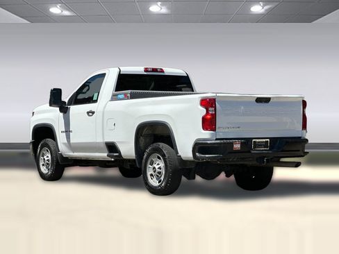 Used 2022 Chevrolet Silverado 2500 W/T w/ WT Convenience Package RWD image 3