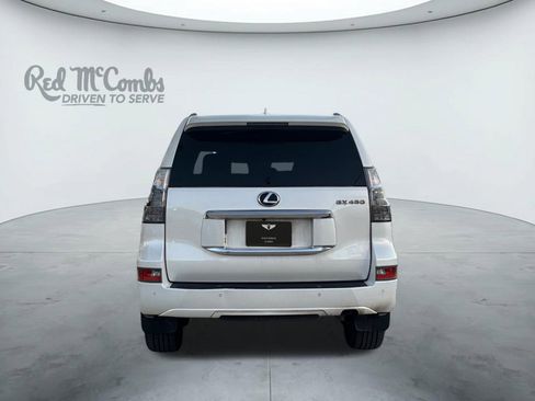 Used 2020 Lexus GX 460 Premium image 4