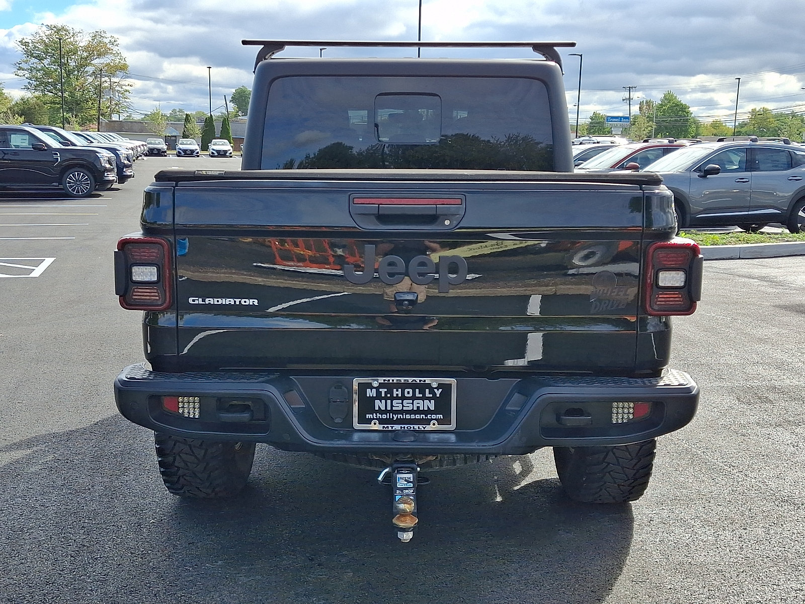 Used 2021 Jeep Gladiator Sport AWD/4WD image 6