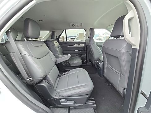 New 2026 Ford Explorer Active w/ Active Comfort Package image 43