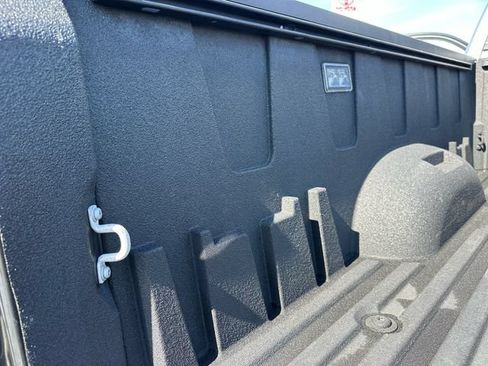 Certified 2022 Toyota Tundra Platinum AWD/4WD image 39