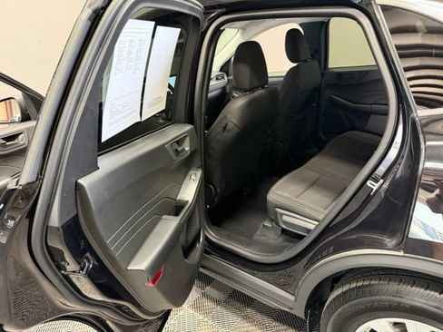 Used 2023 Ford Escape Active w/ Tech Pack #1 AWD/4WD image 18