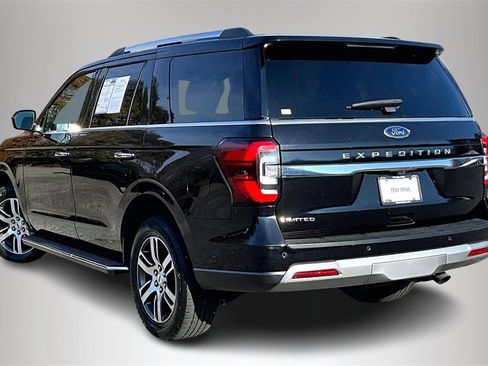 Used 2023 Ford Expedition Limited image 5