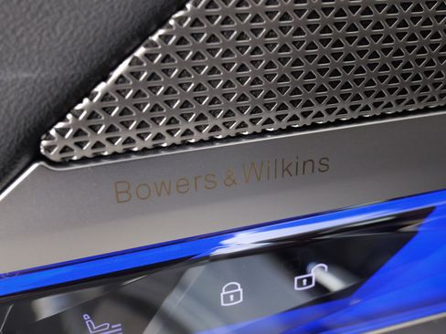 Used 2024 BMW 740i xDrive image 26