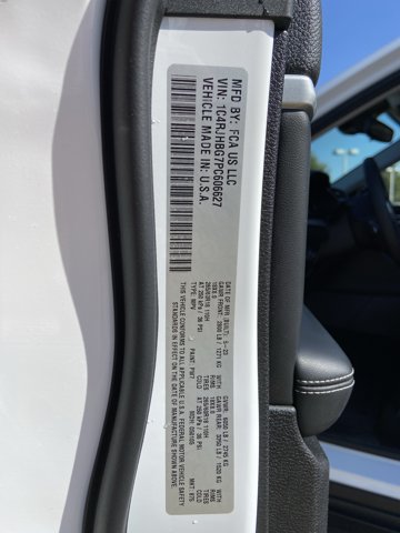 Used 2023 Jeep Grand Cherokee Limited AWD/4WD image 34