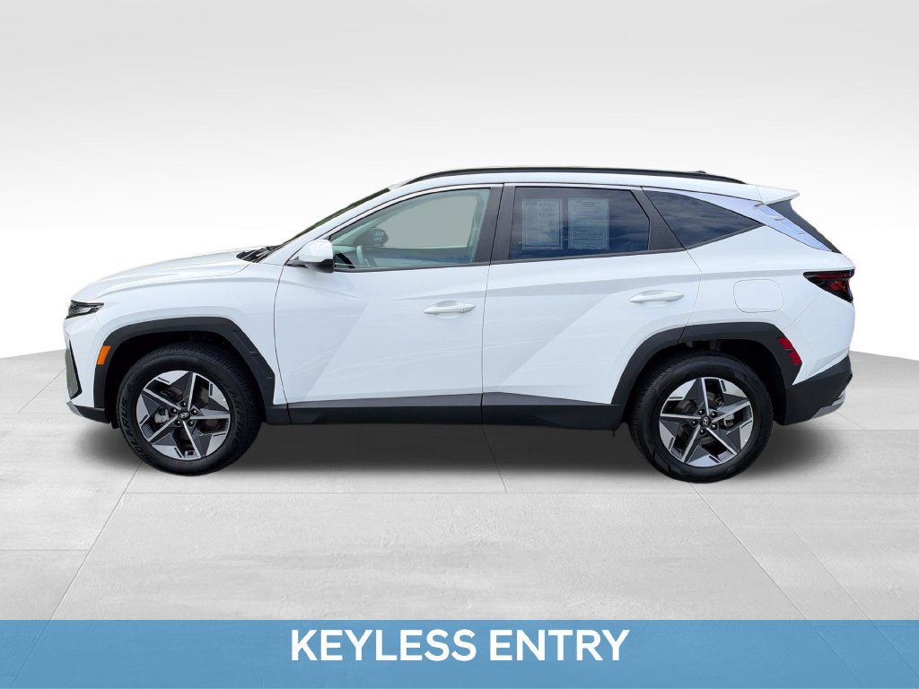 Used 2025 Hyundai Tucson SEL AWD/4WD image 3