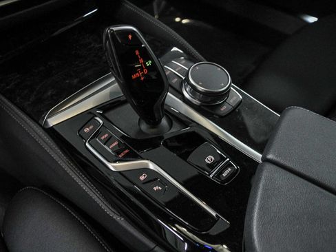 Certified 2023 BMW 530e w/ M Sport Package image 20