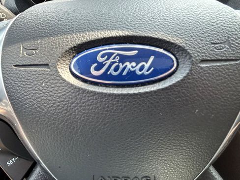 Used 2016 Ford Escape Titanium w/ Equipment Group 301A AWD/4WD image 18