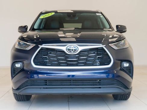 Used 2023 Toyota Highlander L image 5