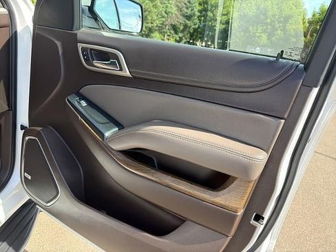 Used 2018 GMC Yukon Denali w/ Open Road Package AWD/4WD image 15