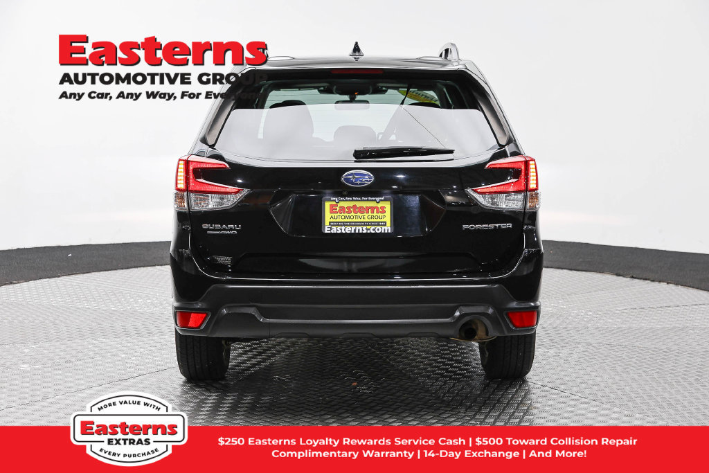Used 2022 Subaru Forester Premium AWD/4WD image 7