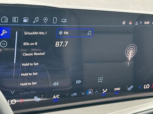 New 2025 Chevrolet Traverse LT w/ Enhanced Driving Package image 23