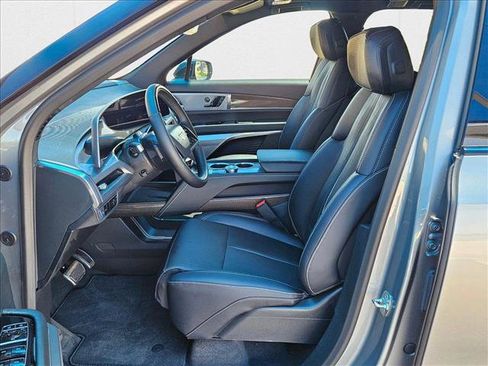 New 2026 Cadillac Vistiq Luxury image 15