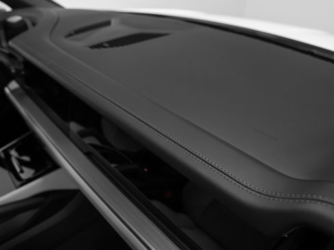 Used 2024 Porsche Cayenne image 20