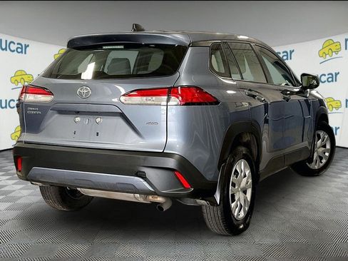 Used 2025 Toyota Corolla Cross L AWD/4WD image 6
