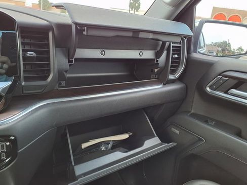 Used 2023 GMC Sierra 1500 SLT w/ SLT Premium Package image 34