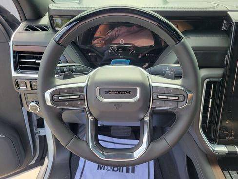 New 2026 GMC Yukon Denali w/ Denali Reserve Package RWD image 18