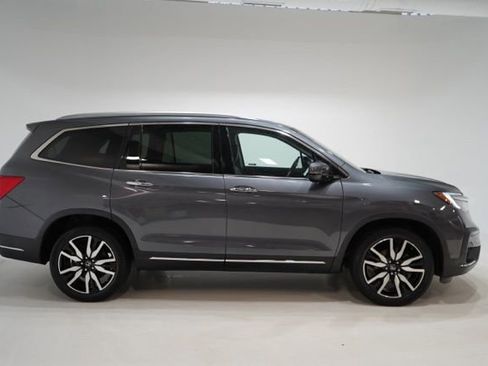 Used 2022 Honda Pilot Touring image 9