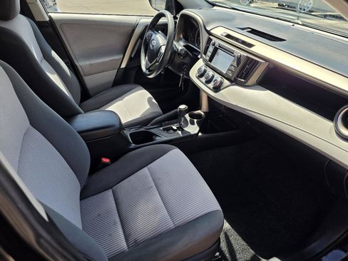 Used 2013 Toyota RAV4 LE AWD/4WD image 9