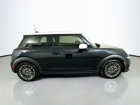 Certified 2025 MINI Cooper S image 4