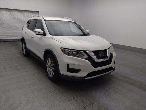 Used 2020 Nissan Rogue SV FWD image 13