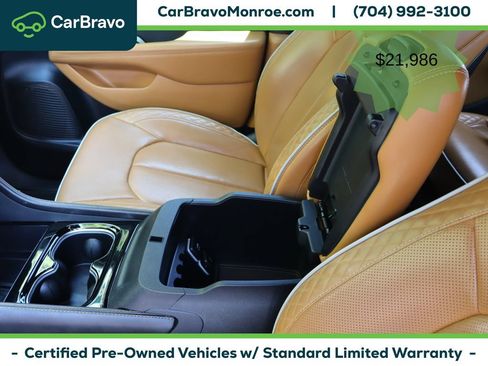 Used 2021 Chrysler Pacifica Pinnacle FWD image 39