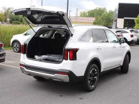 New 2026 Kia Sorento S image 11