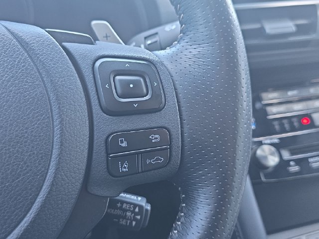 Used 2024 Lexus IS 350 F Sport w/ Navigation Package AWD/4WD image 17