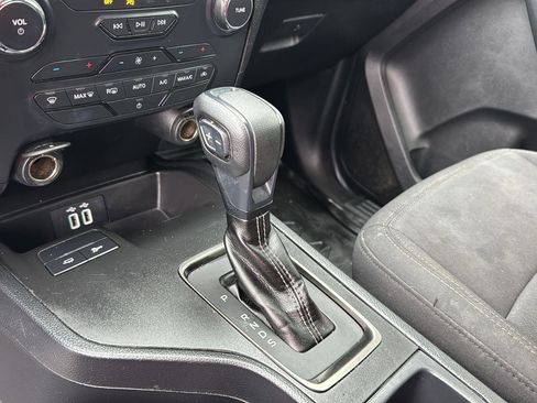 Used 2022 Ford Ranger XLT image 23