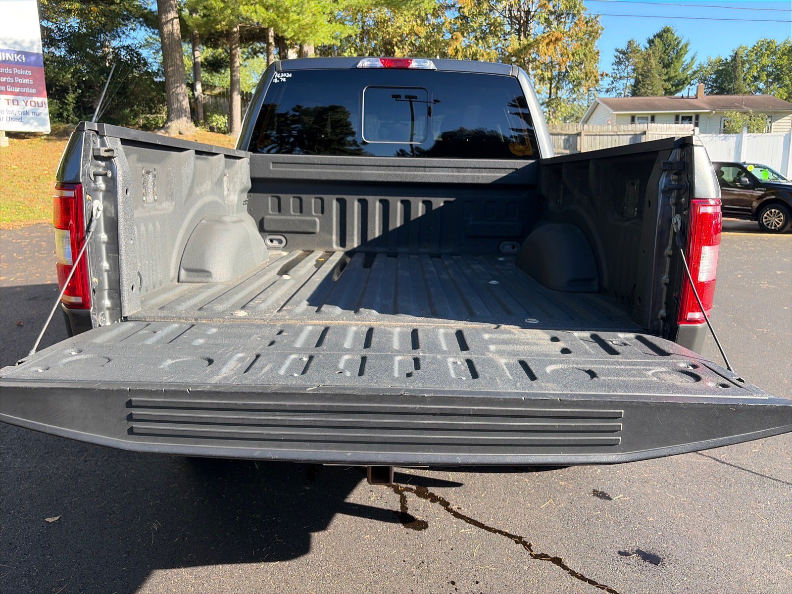 Used 2018 Ford F150 XLT w/ Equipment Group 302A Luxury AWD/4WD image 8