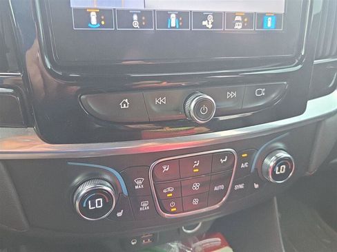 Used 2023 Chevrolet Traverse RS w/ LPO, Floor Liner Package FWD image 12