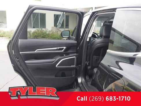Used 2020 Kia Telluride LX AWD/4WD image 18