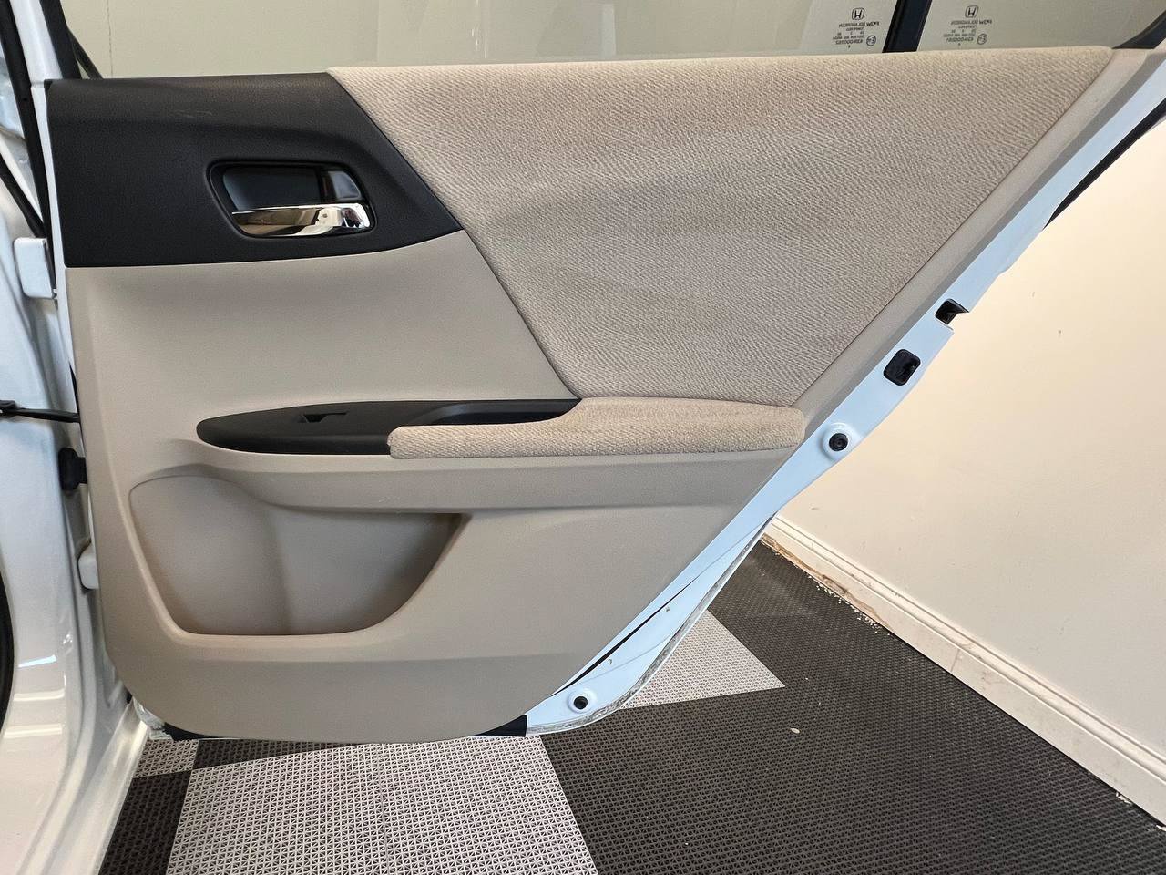 Used 2013 Honda Accord LX image 13