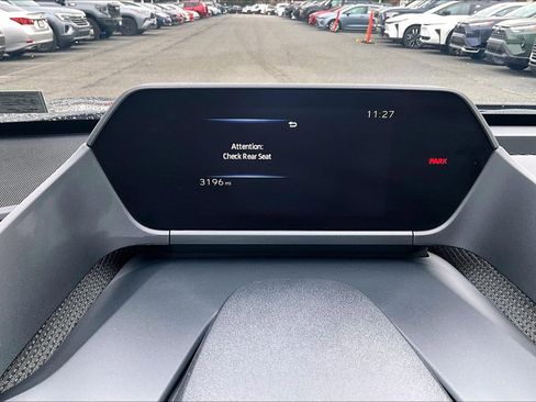 Used 2025 Toyota bZ4X FWD image 18