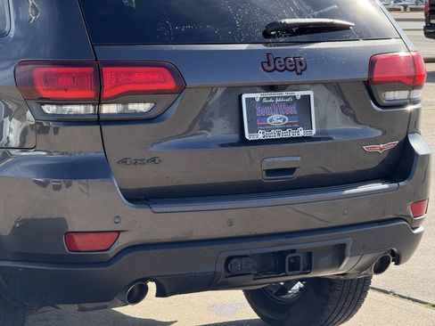 Used 2019 Jeep Grand Cherokee Trailhawk image 6