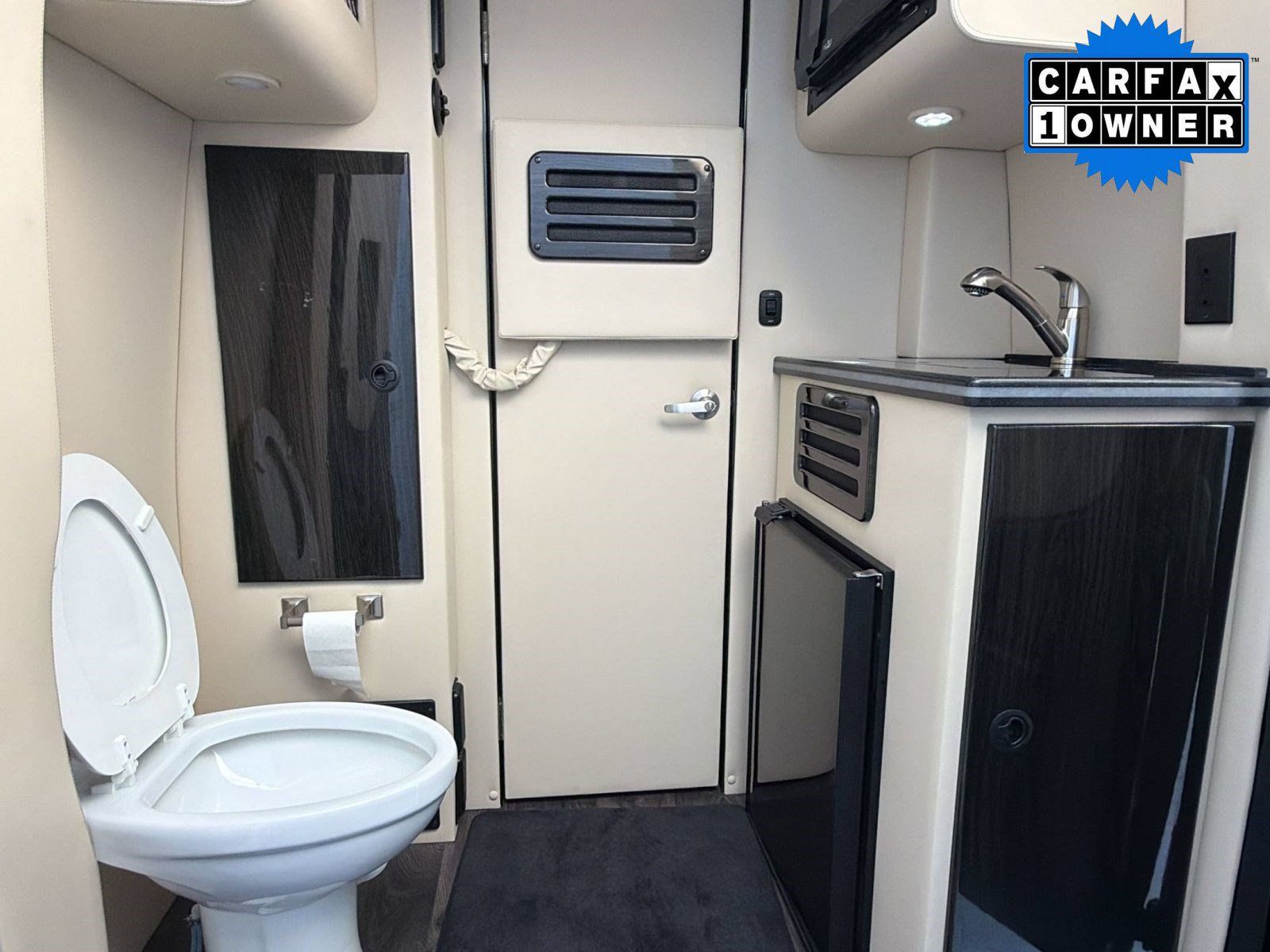 Used 2025 Mercedes-Benz Sprinter 3500 image 33