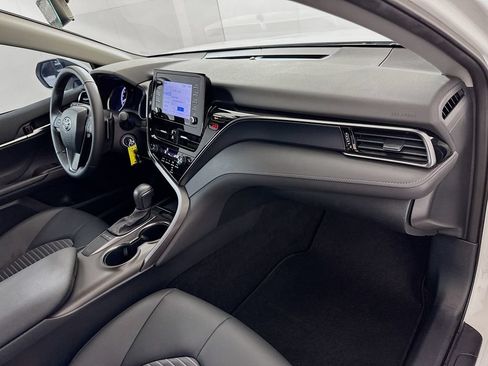 Certified 2024 Toyota Camry SE FWD image 27