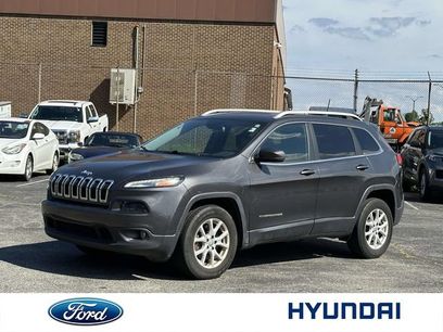 Used 2016 Jeep Cherokee Latitude w/ Safety/Convenience Group