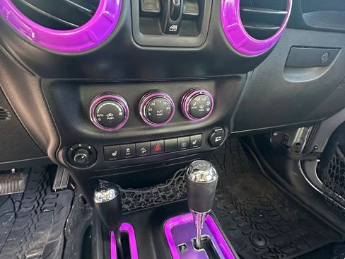 Used 2014 Jeep Wrangler Unlimited Sahara w/ Dual Top Group image 29