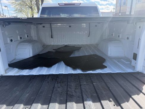 Used 2021 Chevrolet Silverado 1500 LT w/ Safety Package II AWD/4WD image 22