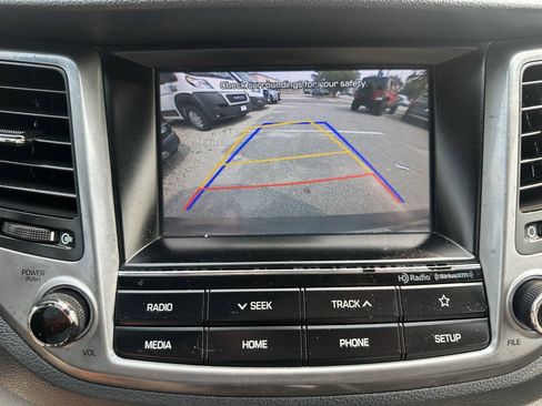 Used 2018 Hyundai Tucson SEL FWD image 14