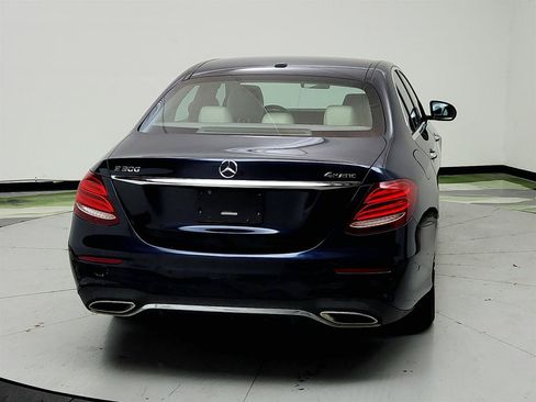 Used 2017 Mercedes-Benz E 300 4MATIC image 6