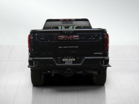 Used 2024 GMC Sierra 3500 AT4 w/ AT4 Premium Plus Package AWD/4WD image 4