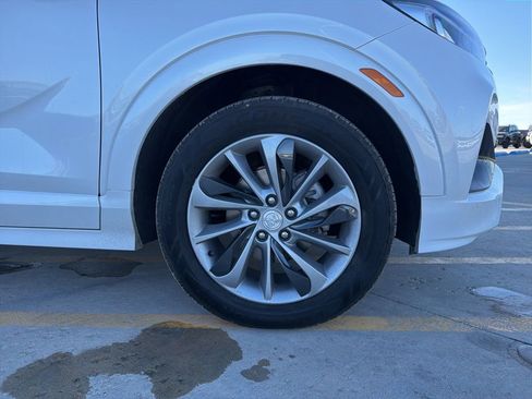 Used 2022 Buick Encore GX Essence w/ Sport Touring Package FWD image 28