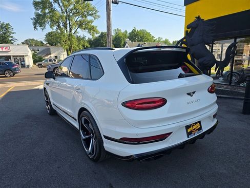 Used 2022 Bentley Bentayga AWD/4WD image 6