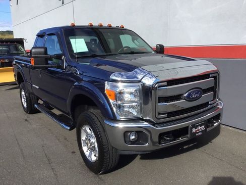 Used 2015 Ford F350 XLT image 2