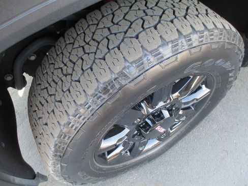 Certified 2024 GMC Sierra 2500 AT4 w/ AT4 Premium Plus Package image 11