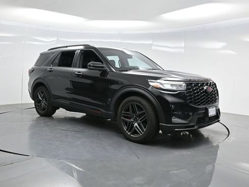 Used 2025 Ford Explorer ST AWD/4WD image 30